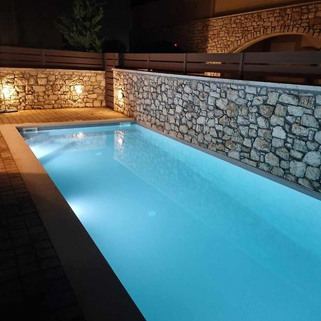 Lydia'S Inn 1 With Private Pool Melíssion Eksteriør bilde